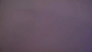 婚床的暧昧3p，单男和老婆调情