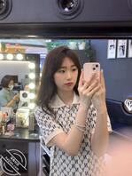 我的女大眼镜母狗太骚了超级喜欢后入2