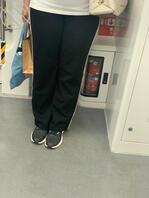 地铁偷拍普通的少妇，就喜欢这样普通的女人 肉肉的很干净。2