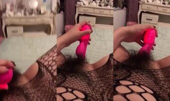 已婚前女友给我发来自拍