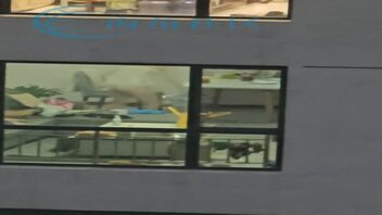 偷拍女邻居裸体