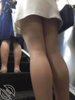 地铁 扶梯 丝袜 美腿 2
