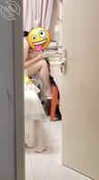 吃女儿的奶子，奶头小小的1