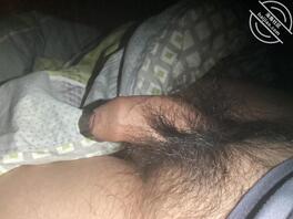 震惊，19岁哥哥的鸡巴竟然这么大……1