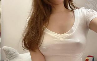 巨乳露点0