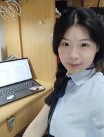 感觉自己带眼镜挺反差的1