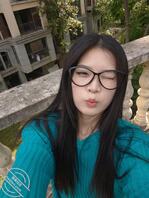 感觉自己带眼镜挺反差的2