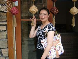 老妈被她同事打桩视频0