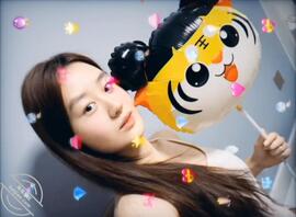 偷拍刚成年女儿洗澡1