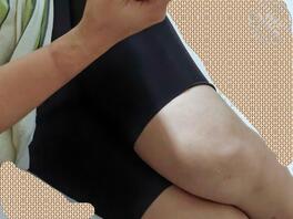 绿母，真实偷拍妈妈。好想看妈妈被男人肏，想想就刺激1