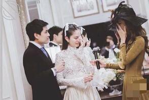 泰国最美变性女星开单身派对，即将结婚