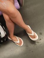 地铁美女 满足胸控 足控1