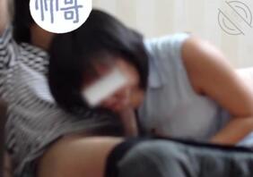 昨晚跟嫂子在沙发上偷情太刺激了 她老公在房间睡觉喝多了大家有操过嫂子吗0