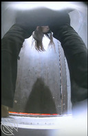 厕拍长腿美臀左摇右晃转载2