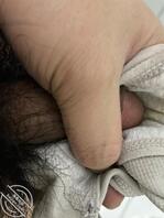 丈母娘洗完澡偷偷拿她内裤撸起来0