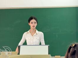 偷拍几张四川师范大学校鸡王庆琳，大家一起评价这个舞蹈生的校园日常