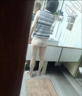 嫂子早上穿着透明内裤出去见客户了，没机会干等晚上回来