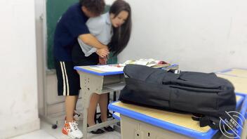 补习乱伦门 侄子持刀强奸补习老师 亲戚之间的交融2