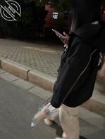 【原创】（1）看到好多乱伦的兄妹，我也越来越想对我的亲妹妹发生点关系……0