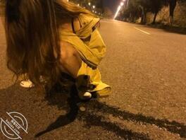 人妻少妇户外马路，厕所露出2