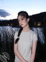 骚女儿裴佳欣，撅起屁股勾引大鸡巴操逼0