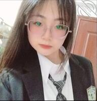 天上的老鹰飞的高，地上戴眼镜的最骚。。。0