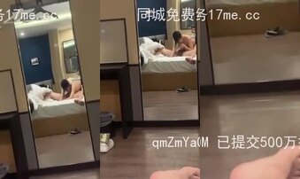 女友第一次口角是给别的男人