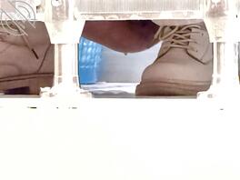 女大厕所一次双拍2