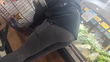 真实偷拍紧身瑜伽裤2