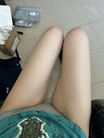 南京学院高颜值短发学生妹