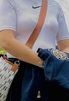 想念岳母穿着沾满我精液的奶罩2