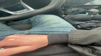 过年走亲戚 拿侄女内衣打个胶 之前偷过一件蕾丝的 被发现过 