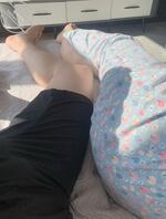 21 和家里商量好了,让护士表妹就住在我这里,趁妈妈没回来想把表妹先睡了1