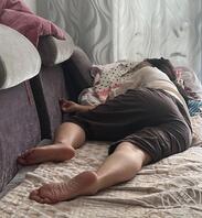绿母偷拍，熟女姐妹花大比拼，一个是我妈，一个是我二姨2