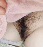 妈妈喝醉，偷拍到妈妈骚逼0