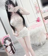 杭州的极品巨乳小萝莉 可爱的学生妹 黑丝吊带美腿玉足 双峰圆润挺拔 粉嫩0