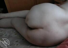 清晨撞见老妈裸睡