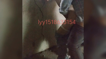 乡下小屋野战后入母狗