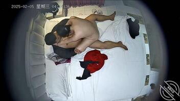 新鲜偷拍分享，主题酒店实时监控直播，可实时可回放，高清2