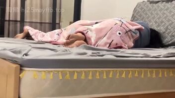 正儿八经“母子乱伦”强上内射母亲