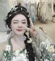 「汉服反差婊」三个不同风格的反差母狗 你会选择哪一个做你的鸡巴套子1