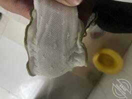 给弟媳内裤打胶，这么骚的内裤，大神们出出主意，看怎么才能上了她0