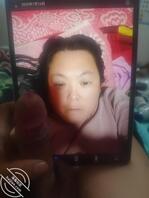 加个初中生妹子，对着她大脸撸管，还对着她妈妈照片撸，她骂我变态，太刺激了1