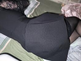 老婆好久没穿黑丝了，有点兴奋1