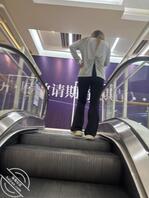 郑州商场大骚逼 想操她 