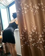 熟女妈妈早上叫起床，殊不知好大儿正在被子里对着妈妈“敬礼”0