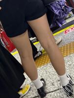 地铁站遇到小姐姐身材好，画的美美的，露脸1