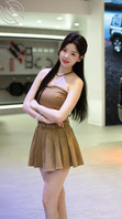 春晓，最美车模之一0