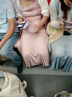 地铁上遇到的精神小妹，年轻就是好1