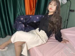 【真是乱伦】穿舅妈丝袜操丝袜舅妈好变态啊 丝袜之间的碰撞变态外甥穿丝0